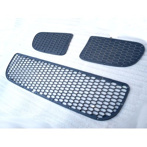 Vonard customs Решетки в бампер R32 JOM 1J1807103JRS для VW Golf 4 (атмосферные моторы) - Под покраску черный матовый, VW-G4-R32-JOM-grilles-CNC-ATMO
