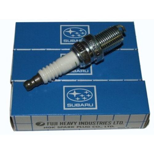 Subaru 22401AA670  Свеча зажигания длинная для турбо