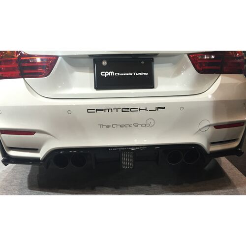 Kohlenstoff карбоновый диффузор с LED-фонарем для BMW M3/M4 (F80/F82) Kohlenstoff карбоновый диффузор с LED-фонарем для BMW M3/M4 (F80/F82)