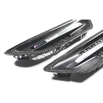 RevoZport   Боковые решетки на передние крылья с LED для BMW F10 M5 (карбон)