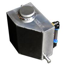 WEAPON-R 826-122-102 Расширительный бачок ОЖ для Mitsubishi EVO X