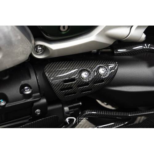 CFA Щитки подножек - (классический карбон) для Triumph Rocket 3
